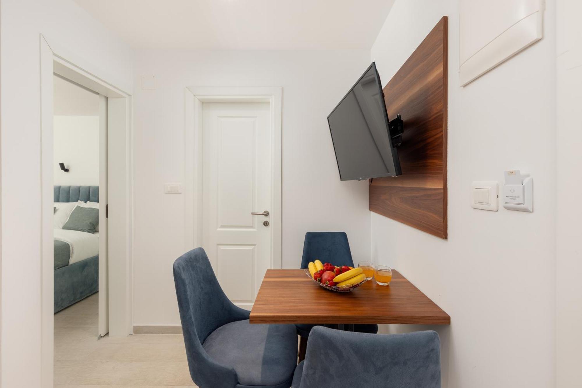 Ocea Studio Apartments Kotor Exterior photo
