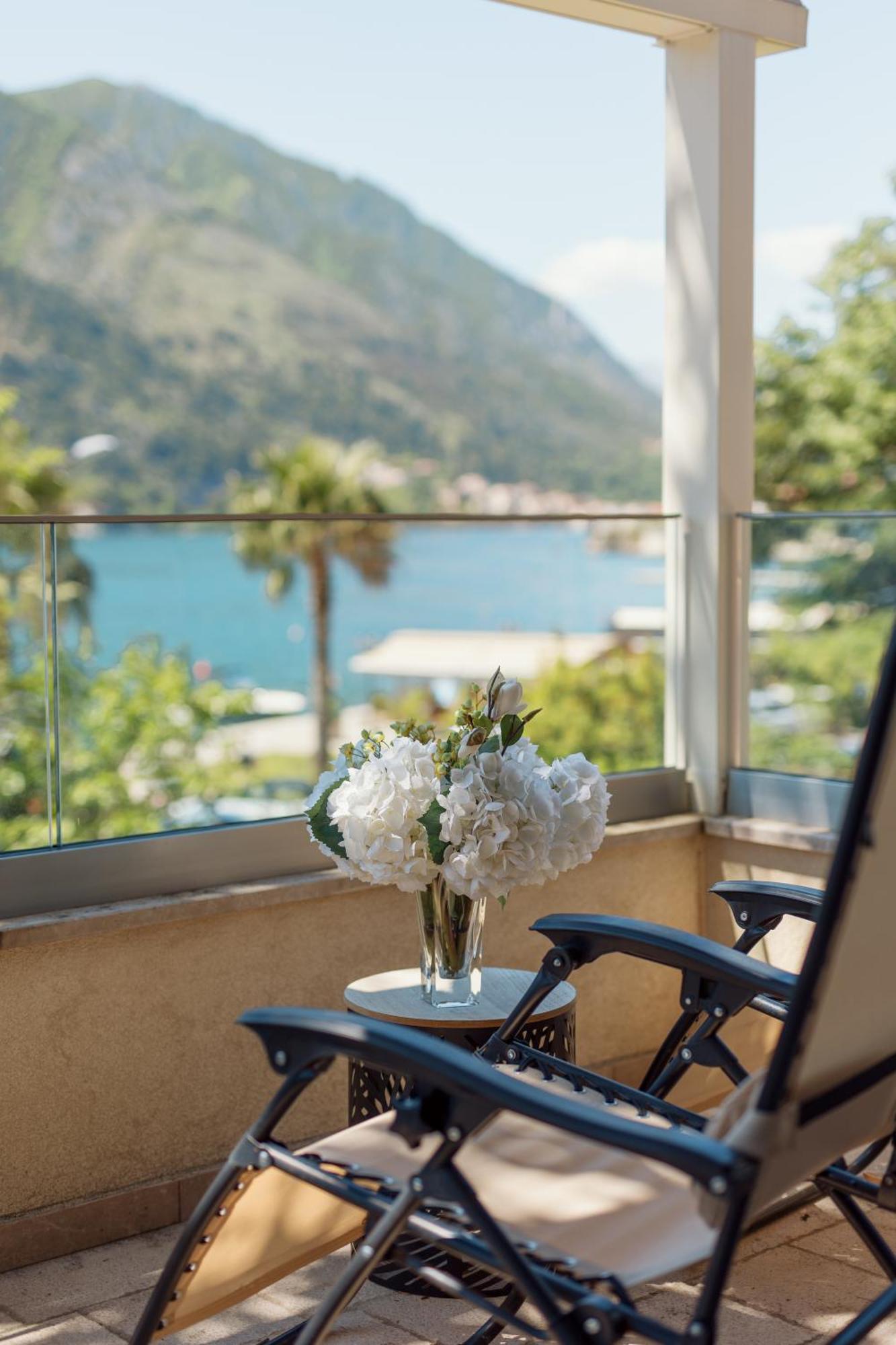 Ocea Studio Apartments Kotor Exterior photo